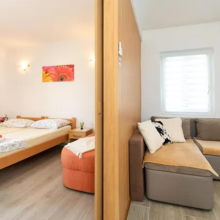 Apartmán Peric 2 Sa Bazenom