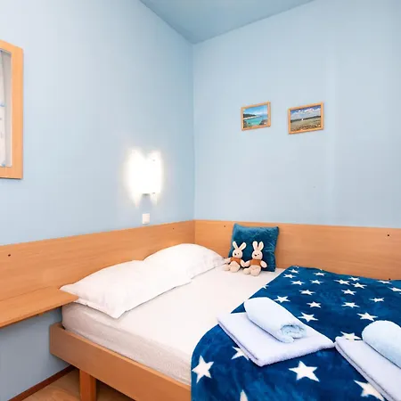Apartmán Peric 2 Sa Bazenom Kornić