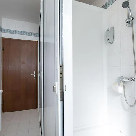 Peric 2 Sa Bazenom Apartmán Kornić
